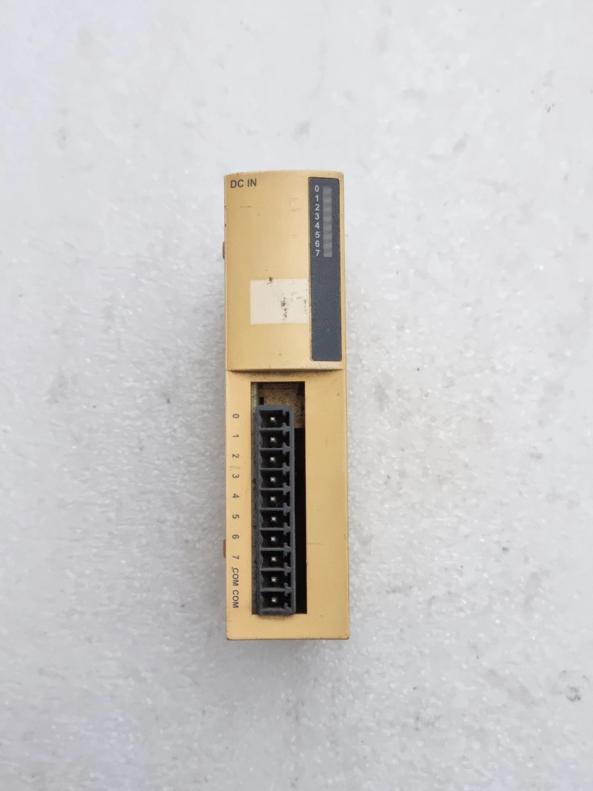 SCHNEIDER ELECTRIC TWDDDI8DT TWIDO DC IN PLC MODULE TWDDDI8DT